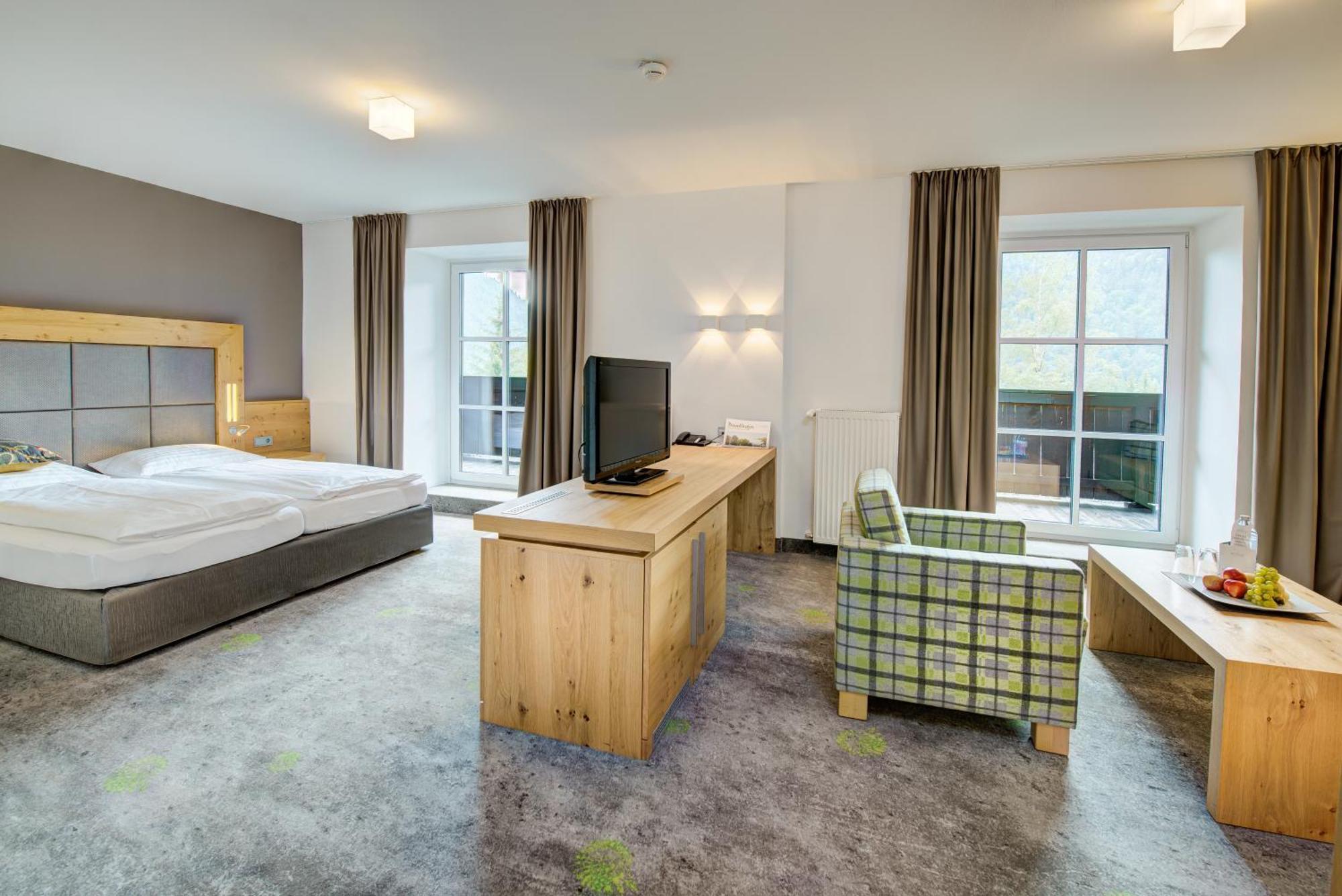סאלפלדן אם שטיינרן מיר Hotel Gut Brandlhof מראה חיצוני תמונה